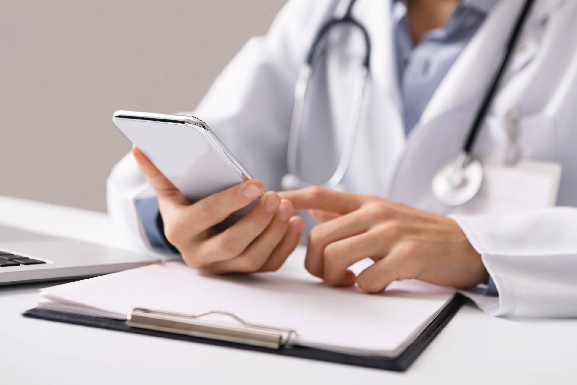 Doctor works with mobile application