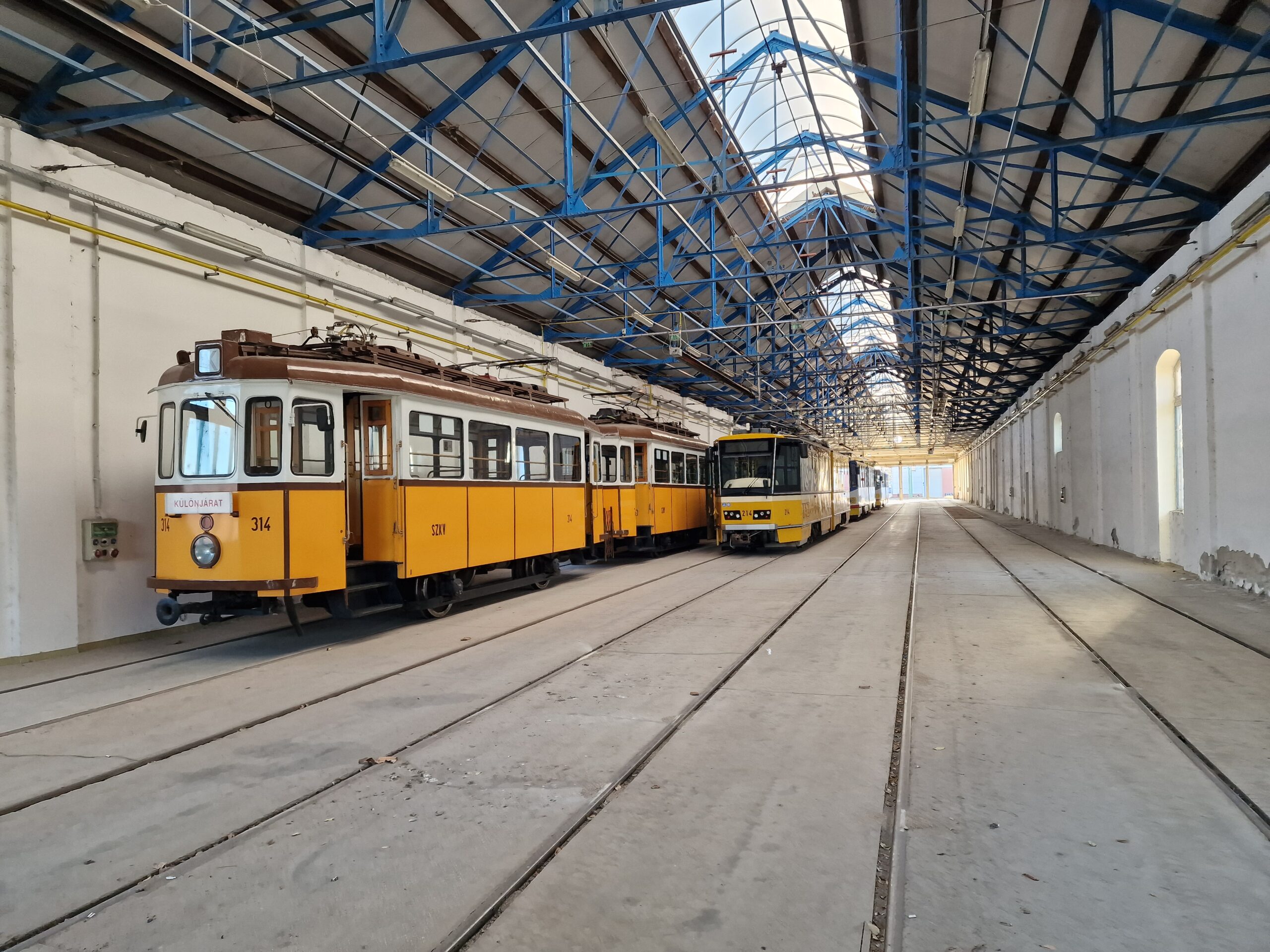 Site visit in the depot of Szeged Transport Company