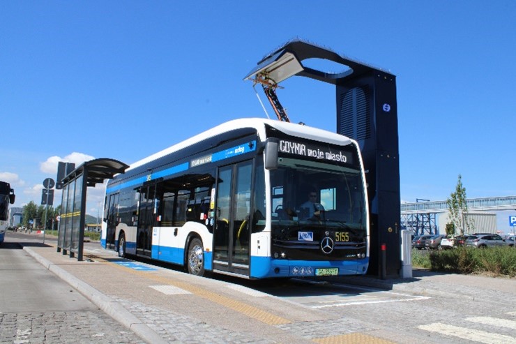 A circular economy business model for public transport planners and operators