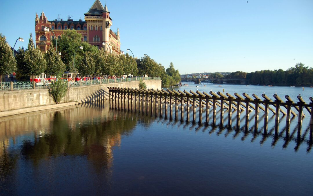 Increasing the resilience of heritage sites in river basins