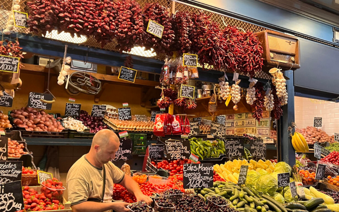 On 22 and 23 May, the FOOD4CE project review meeting was held in Budapest, during which the consortium made a study visit to the Budapest Marketplace