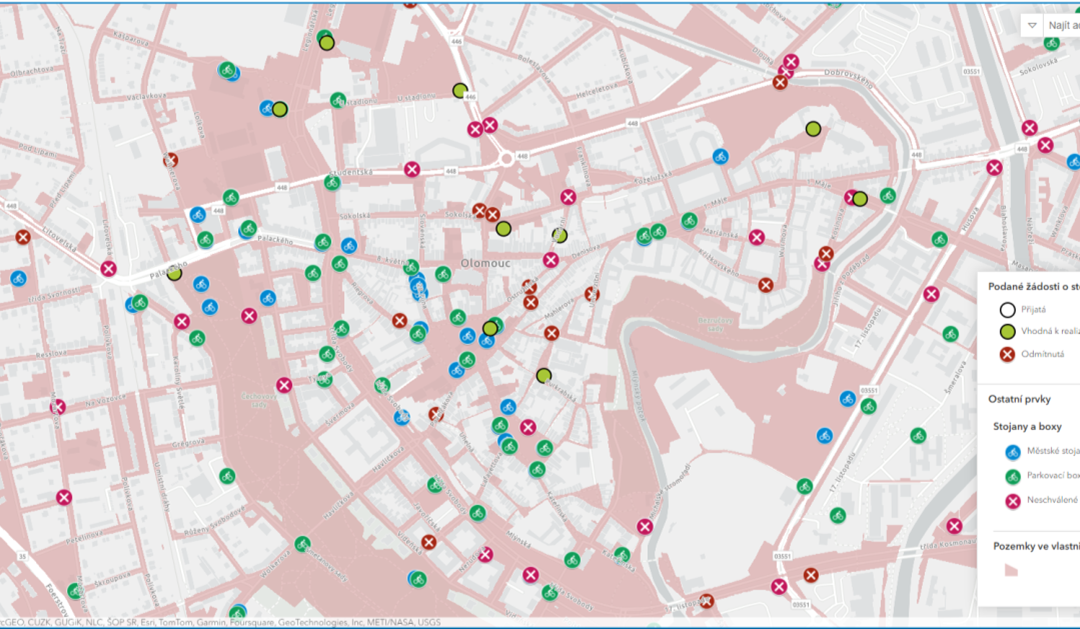 Online communication tool for working with the public