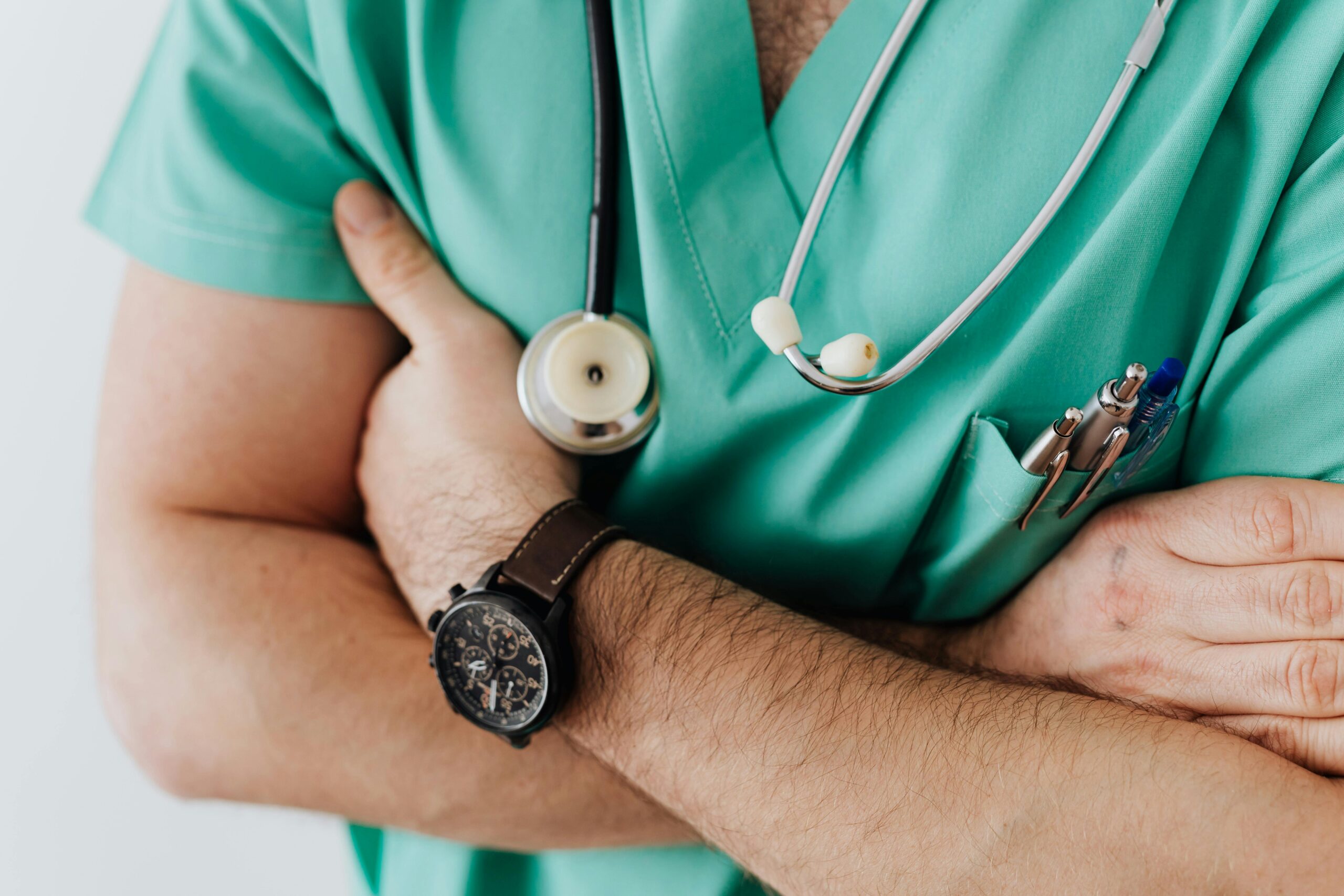 crop-doctor-with-stethoscope-in-hospital