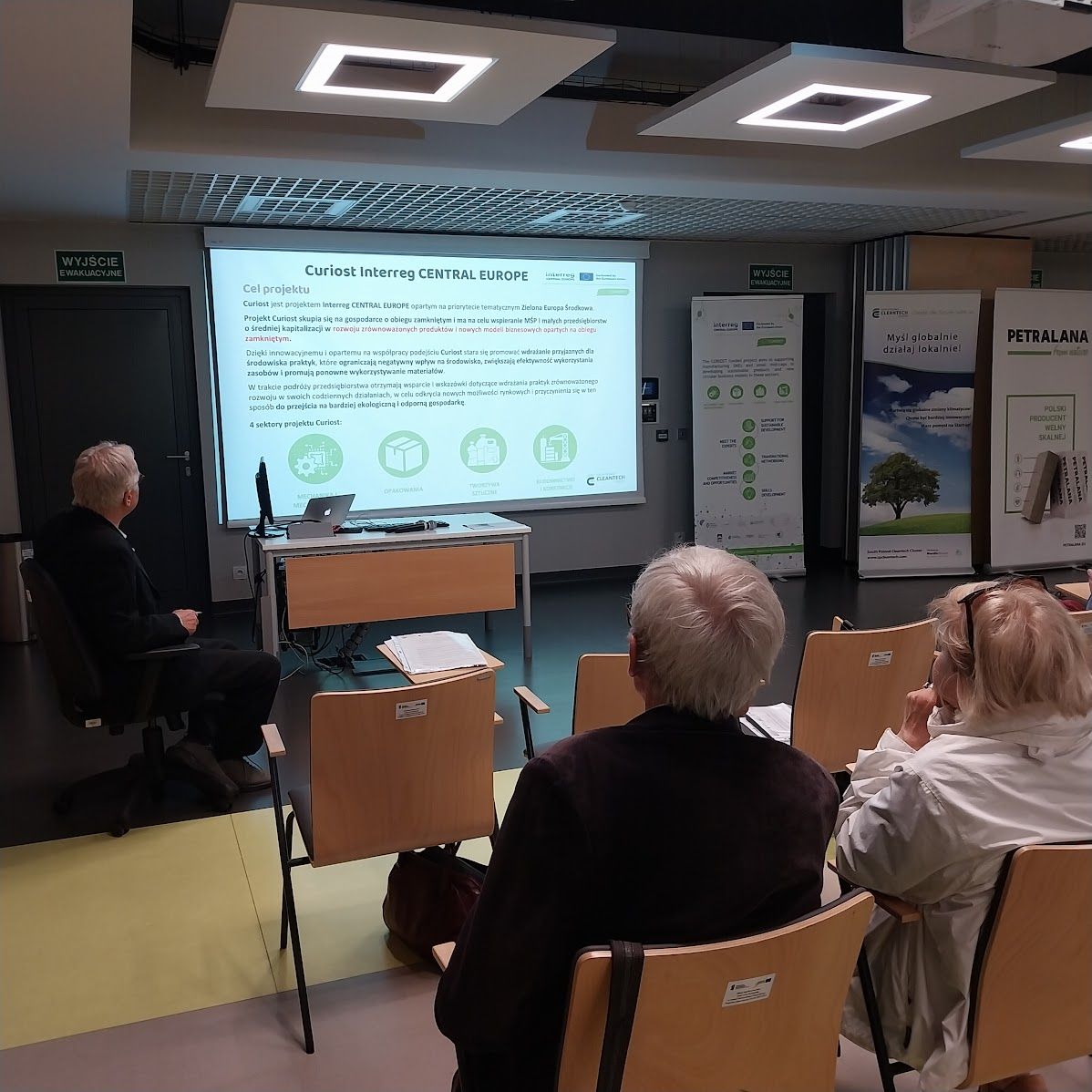 CURIOST at Krakow conference