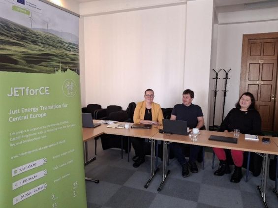 Digital Ambassadors: Promoting a fair and digital energy transition in Slovakia