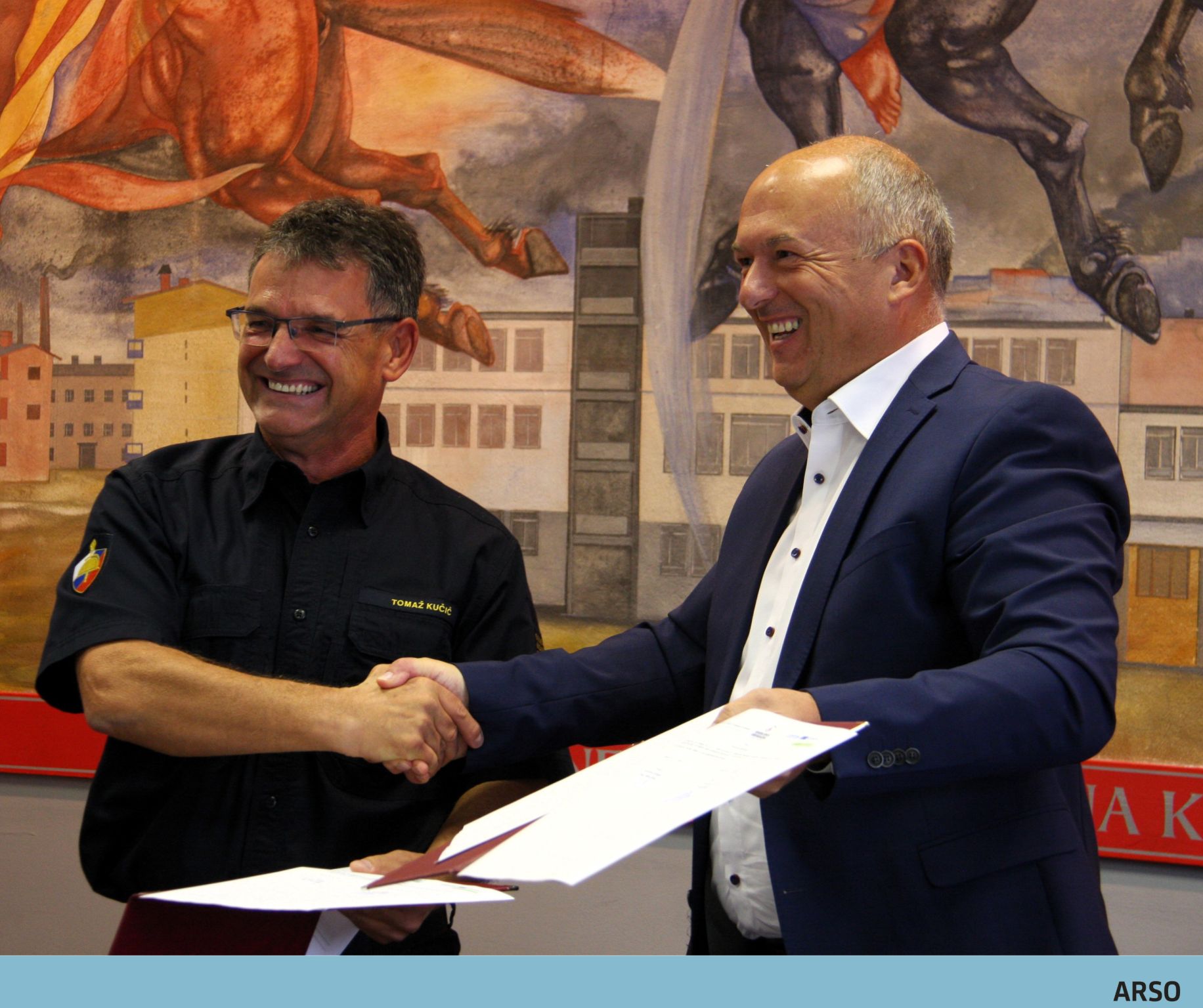 Pilot action - signing the agreement between ARSO director and GBL commander