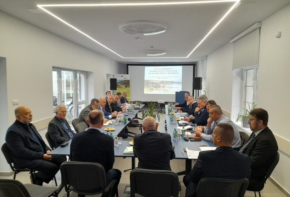 Strengthening resilience and safety around Lake Balaton: Introducing the INACO project to regional authorities and experts