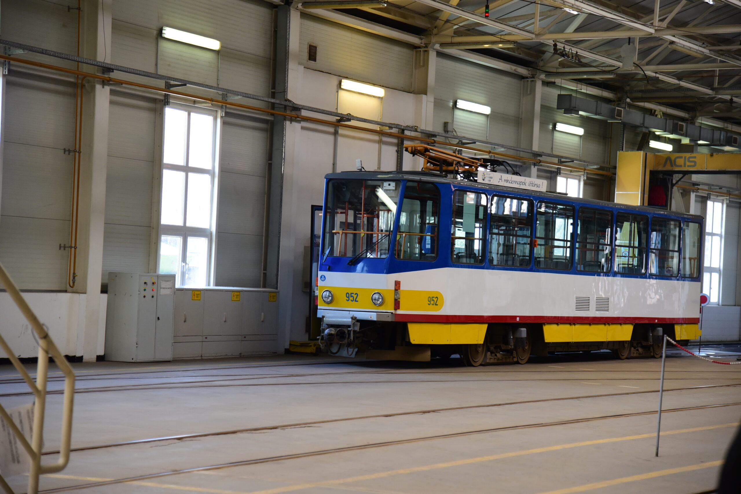 Site visit in Szeged in the tram depot, photo: András Ekés