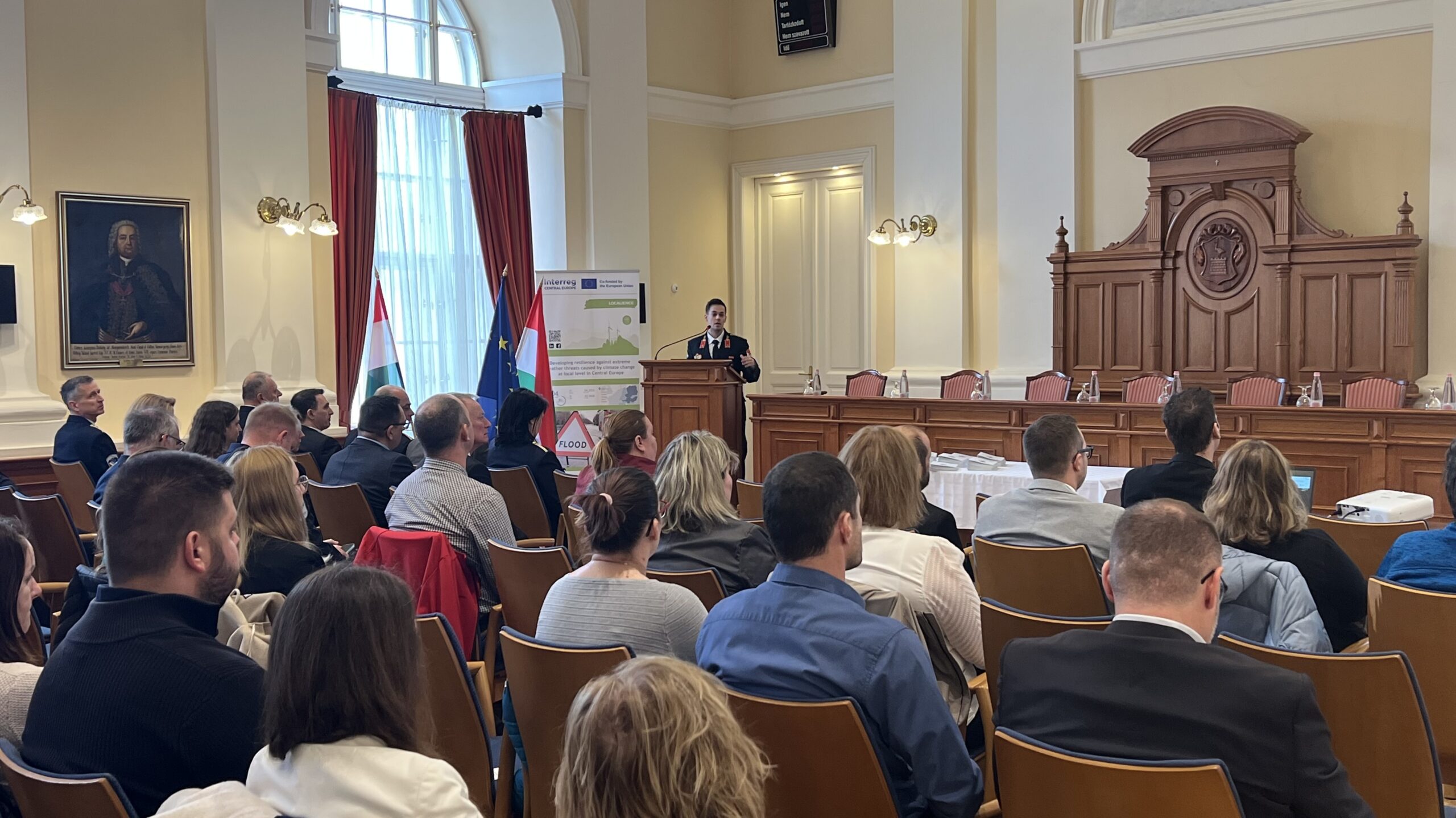 Guide on Disaster Preparedness, in the Ceremonial Hall of the Vas County Hall