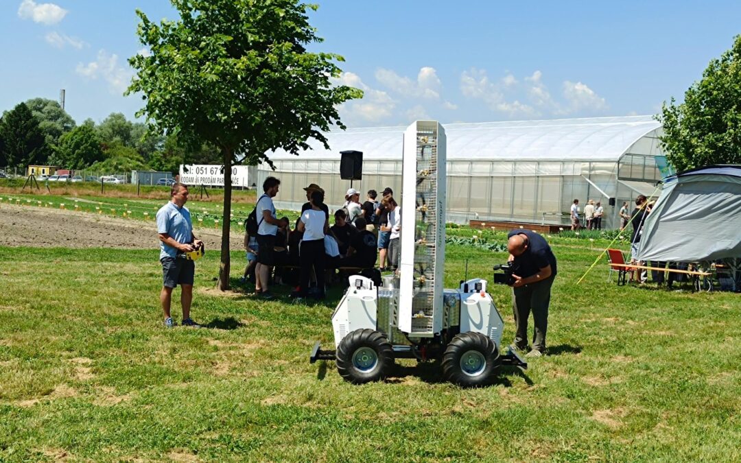 Chair of Biosystems Engineering at the Day of Agrorobotics and Advanced Technologies in Agriculture