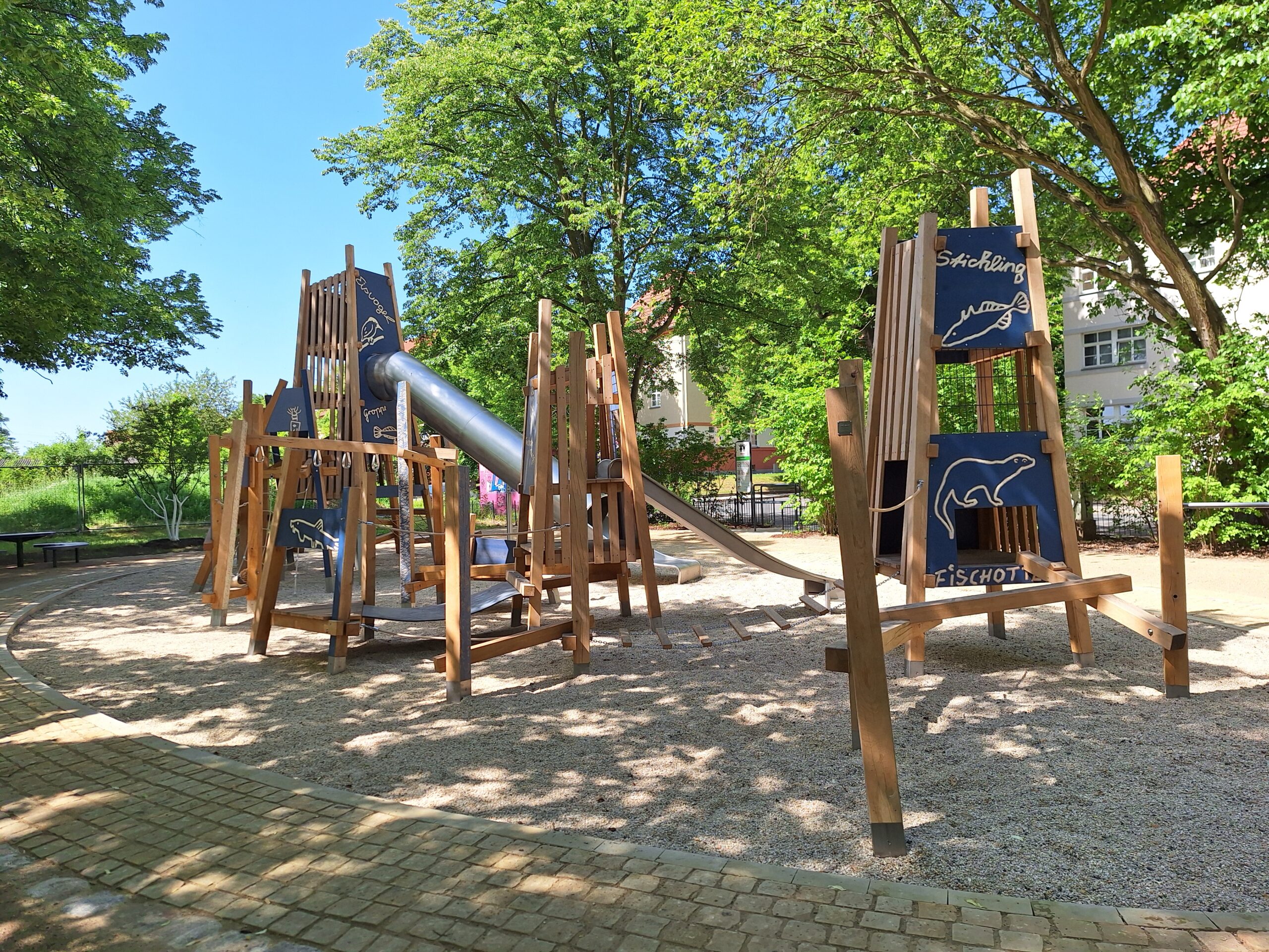 Neuer Spielplatz im Toeplerpark