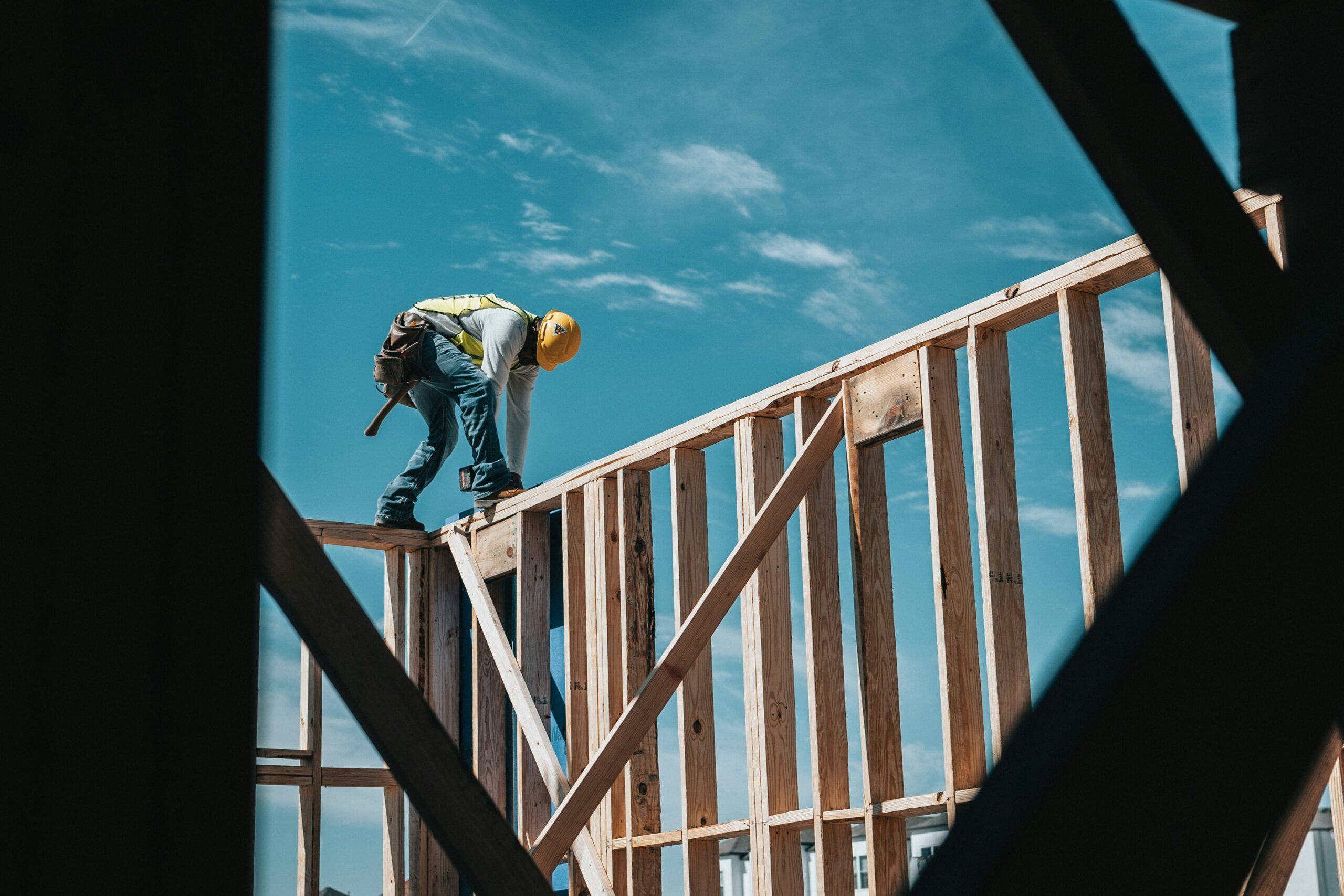 Construction worker working in height